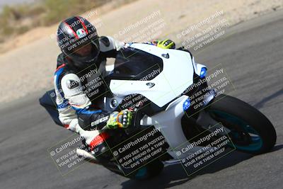 media/Mar-28-2022-Superbike Trackdays (Mon) [[b8603d0f67]]/Open Track Time/Turn 3 Inside/